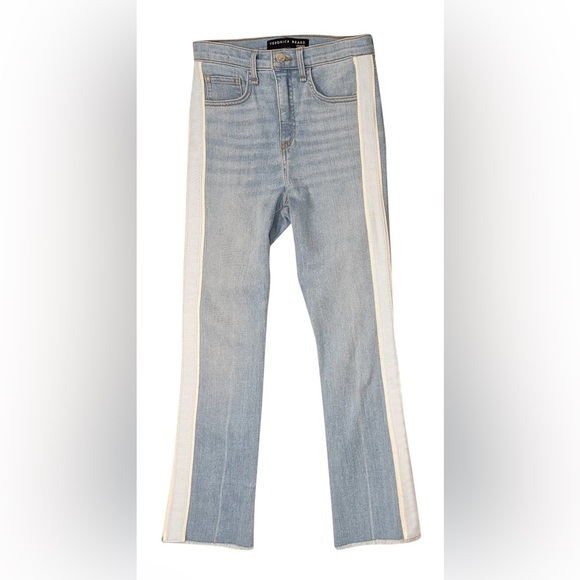 Veronica Beard Light Wash Kick Flare Jeans Size 26 - Picture 9 of 9